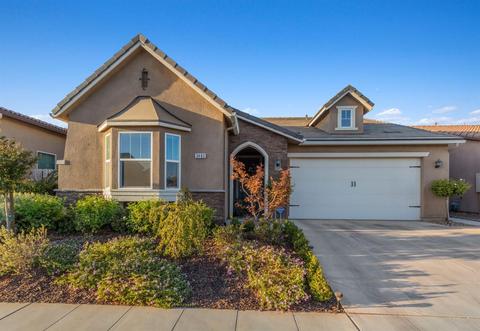 3483 Pontiac Ave, Clovis, CA 93619 photo 1