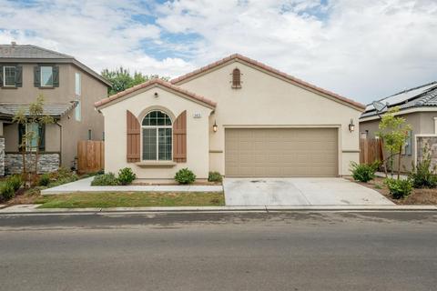 3425 Smith Ln, Clovis, CA 93619 photo 1