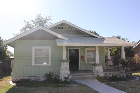 1019 O St, Sanger, CA 93657 photo 1