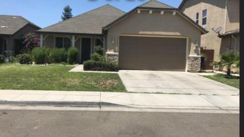 616 Pear St, Madera, CA 93638 photo 1
