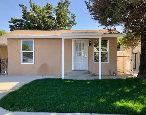 14841 W C St, Kerman, CA 93630 photo 1