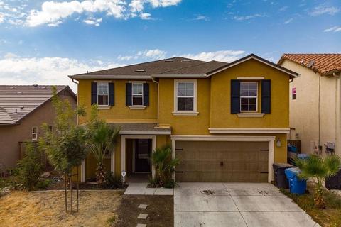 754 Kiwi St, Madera, CA 93638 photo 1
