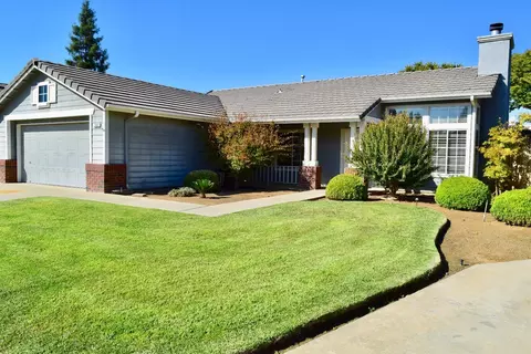 2865 Dennis Ave, Clovis, CA 93611 photo 1
