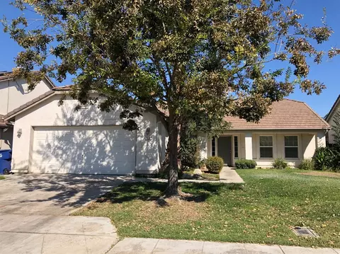 515 St Montelena Dr, Madera, CA 93637 photo 1