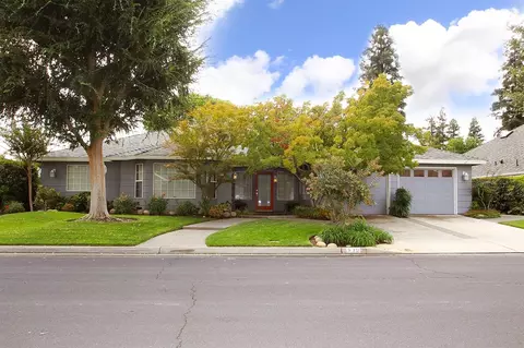 530 W Bedford Ave, Clovis, CA 93611 photo 1