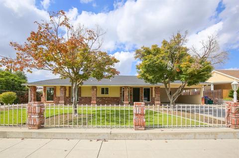 24 N Lind Ave, Clovis, CA 93612 photo 1