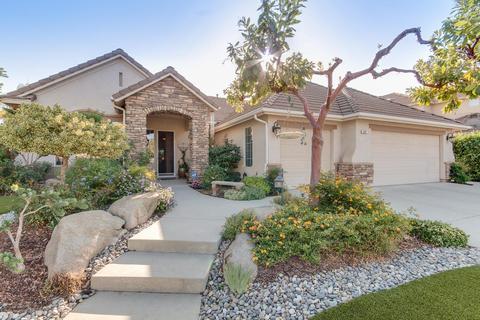 687 Carson Ave, Clovis, CA 93611 photo 1
