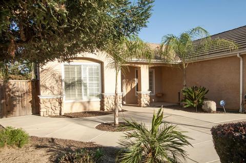 1924 Cooper St, Selma, CA 93662 photo 1