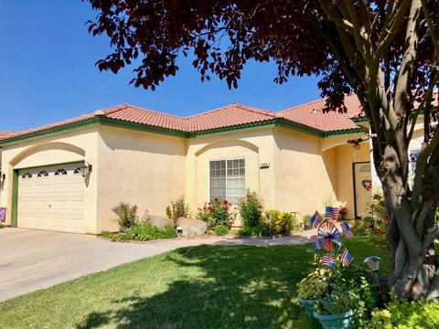 7265 Edgewater St, Chowchilla, CA 93610 photo 1
