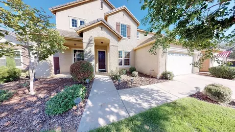 4122 N Creekbend, Clovis, CA 93619 photo 1
