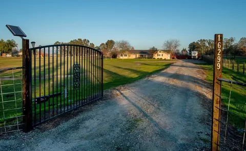 16299 Mark Rd, Madera, CA 93636 photo 1