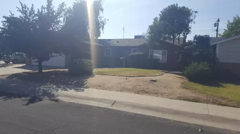 2464 Dewitt Ave, Clovis, CA 93612 photo 1