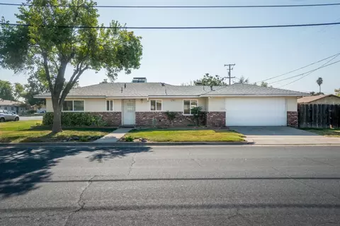 132 8th St, Clovis, CA 93612 photo 1