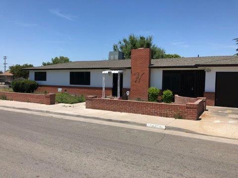 14876 W E St, Kerman, CA 93630 photo 1