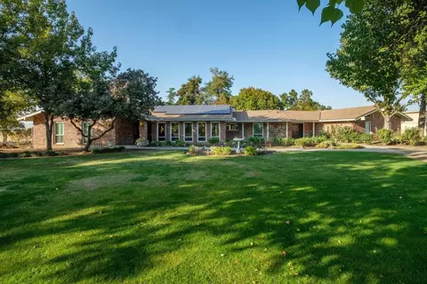 13590 E Herndon Ave, Clovis, CA 93619 photo 1