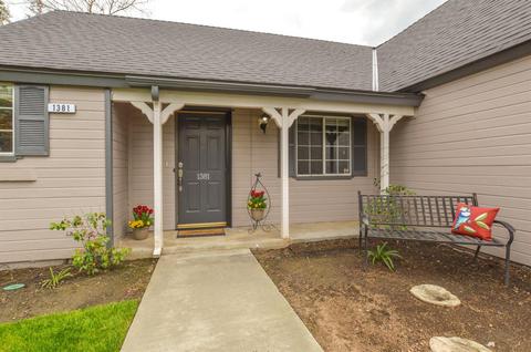 1381 Ash Ave, Clovis, CA 93611 photo 1