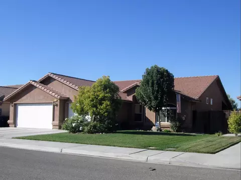 204 Asilomar Dr, Madera, CA 93637 photo 1