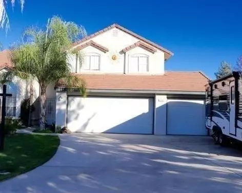 486 S Thomas Ave, Kerman, CA 93630 photo 1