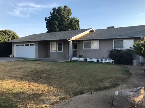 602 E Bel Aire Dr, Dinuba, CA 93618 photo 1