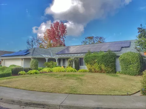 1937 Santa Ana Ave, Clovis, CA 93611 photo 1