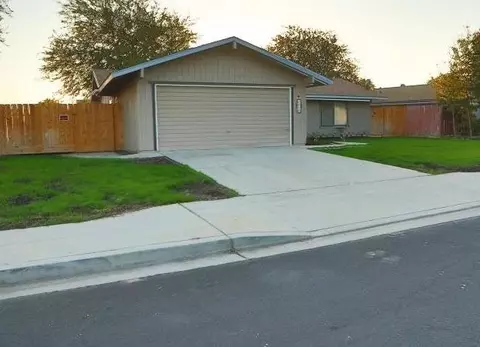 1518 Ashcroft Ave, Clovis, CA 93611 photo 1