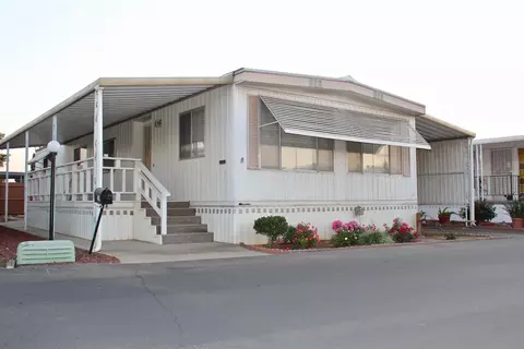1724 Minnewawa #134, Clovis, CA 93612 photo 1