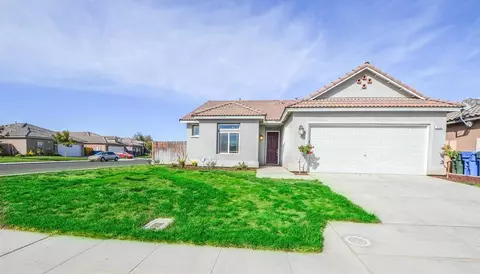 2709 Orange Tree Dr, Madera, CA 93637 photo 1