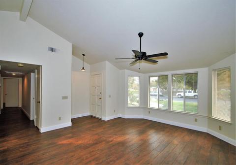 1315 Palo Alto Ave, Clovis, CA 93612 photo 1