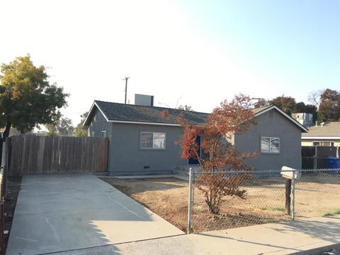 313 Walnut St, Lemoore, CA 93245 photo 1