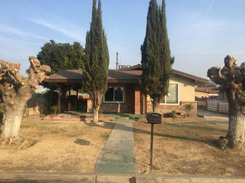 825 Sierra St, Madera, CA 93638 photo 1