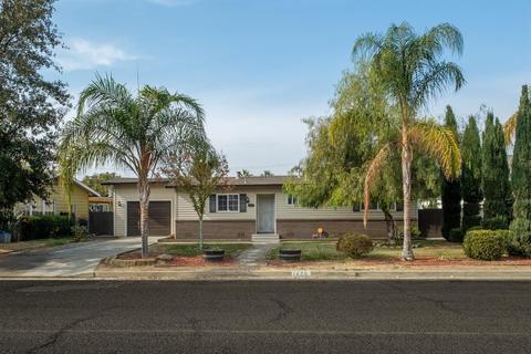 1405 Richard Ave, Sanger, CA 93657 photo 1