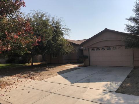 14233 W C St, Kerman, CA 93630 photo 1
