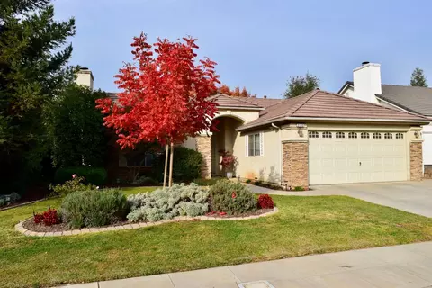 2192 E Brandywine Ln, Fresno, CA 93720 photo 1