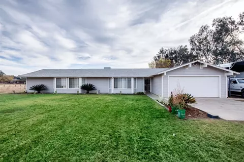 11825 E Shields, Sanger, CA 93657 photo 1