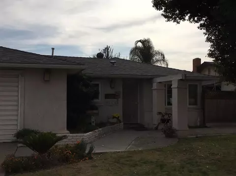 1351 Mill St, Selma, CA 93662 photo 1