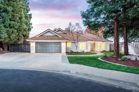 122 W Menlo Ave, Clovis, CA 93612 photo 1