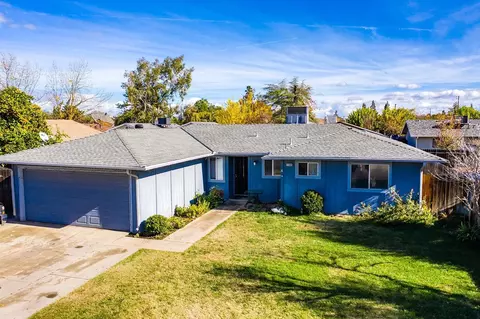 1109 Phillip St, Madera, CA 93638 photo 1