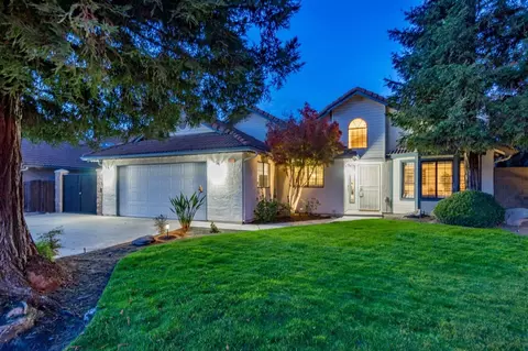 2571 Sierra Ave, Clovis, CA 93611 photo 1