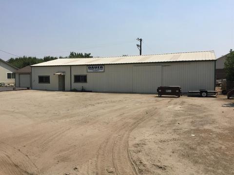 1110 N Madera Ave, Kerman, CA 93630 photo 1