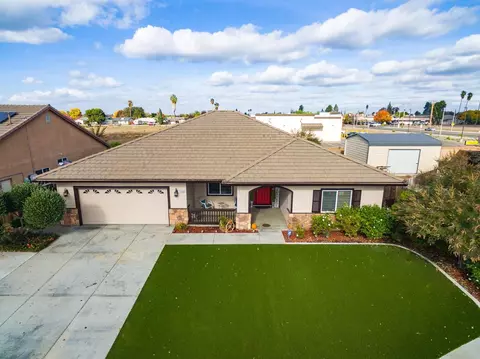 1318 National Dr, Lemoore, CA 93245 photo 1