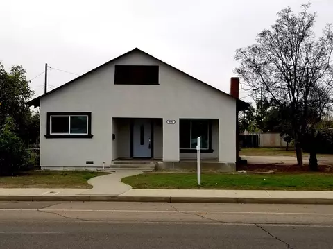 1022 5th St, Sanger, CA 93657 photo 1