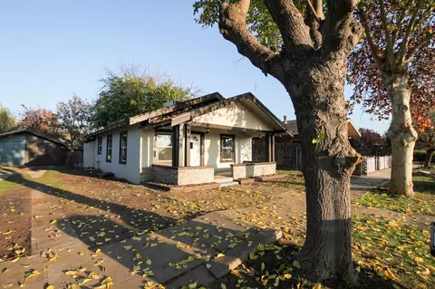 439 S F St, Exeter, CA 93221 photo 1