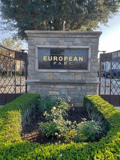 643 W Madrid Ln, Clovis, CA 93619 photo 1