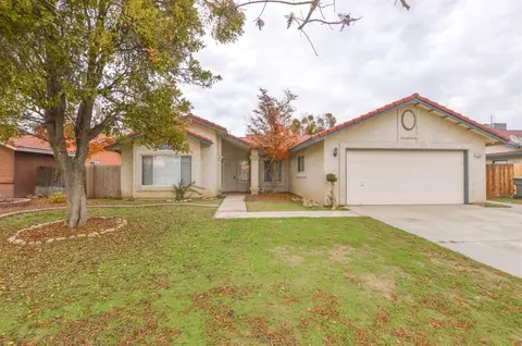 14570 W Stanislaus Ave, Kerman, CA 93630 photo 1