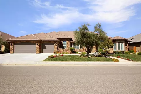 2707 Omaha Ave, Clovis, CA 93619 photo 1