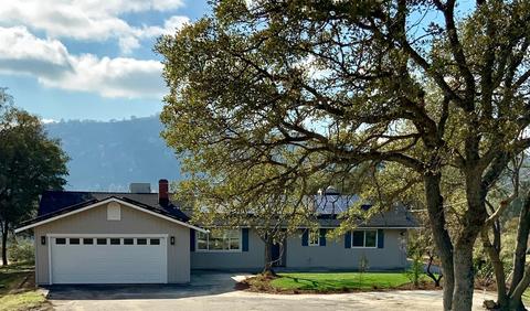 30040 Thimbleberry Ln, Prather, CA 93651 photo 1
