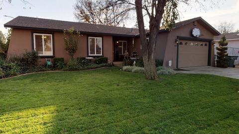 1682 Dennis Ave, Clovis, CA 93611 photo 1