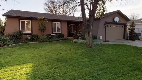 1682 Dennis Ave, Clovis, CA 93611 photo 1