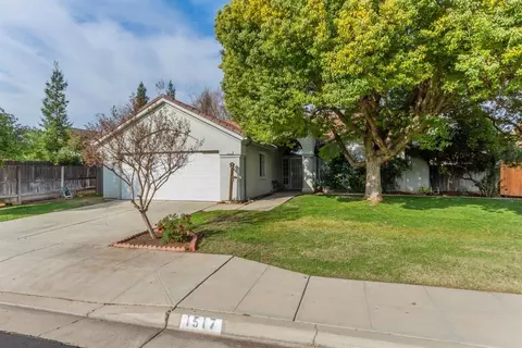 1517 Bedford Ave, Clovis, CA 93611 photo 1