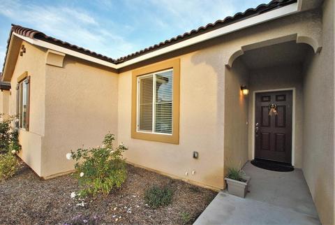462 Camelia Ave, Sanger, CA 93657 photo 1